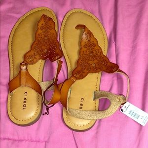 Cut out strappy sandal